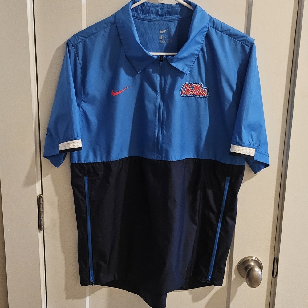 Nike University of Mississippi Short-Sleeve Quarter-Zip Jacket - Size Small